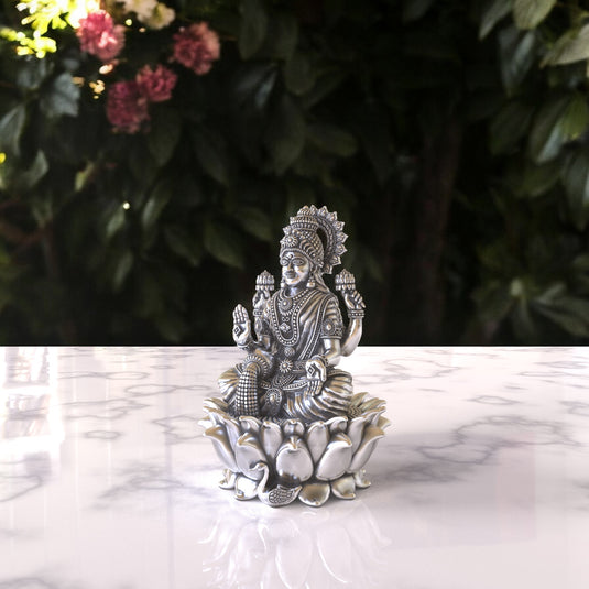 Lakshmi Ji Idol 05 – Sterling Silver 925 Hallmark, Blessings of Wealth