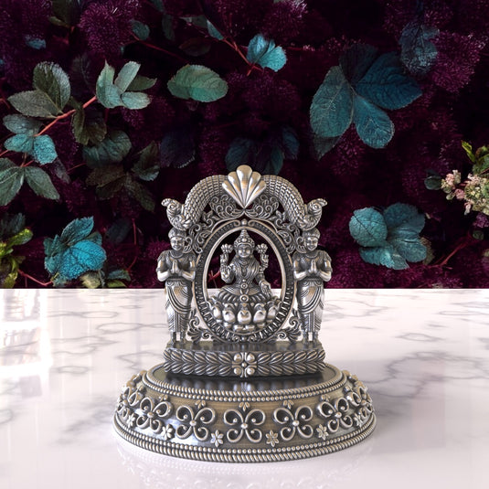 Lakshmi Ji Idol 04 – Sterling Silver 925 Hallmark, Blessings of Wealth