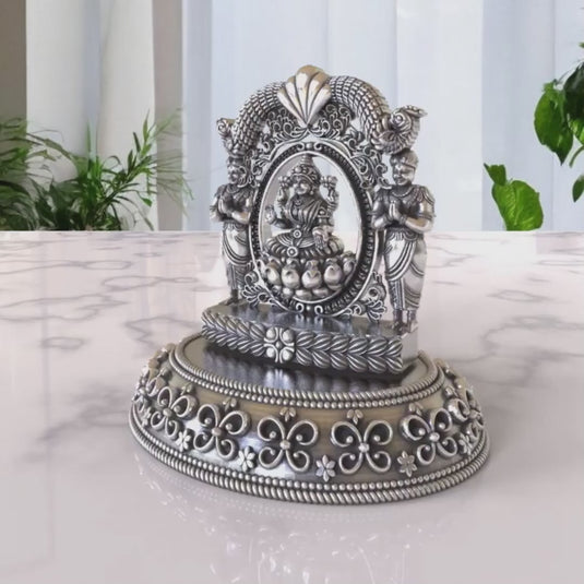 Lakshmi Ji Idol 04 – Sterling Silver 925 Hallmark, Blessings of Wealth