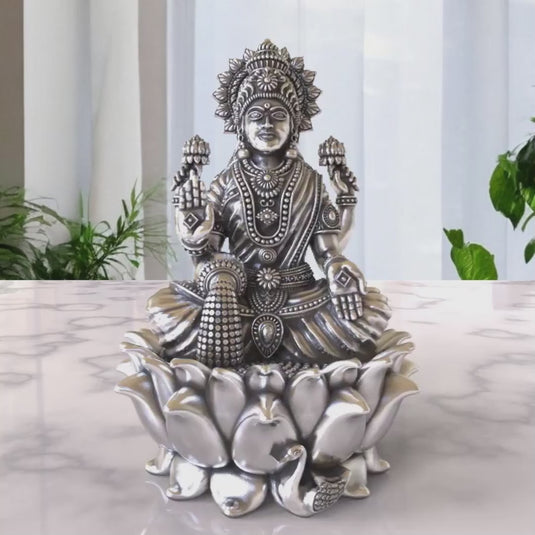 Lakshmi Ji Idol 05 – Sterling Silver 925 Hallmark, Blessings of Wealth